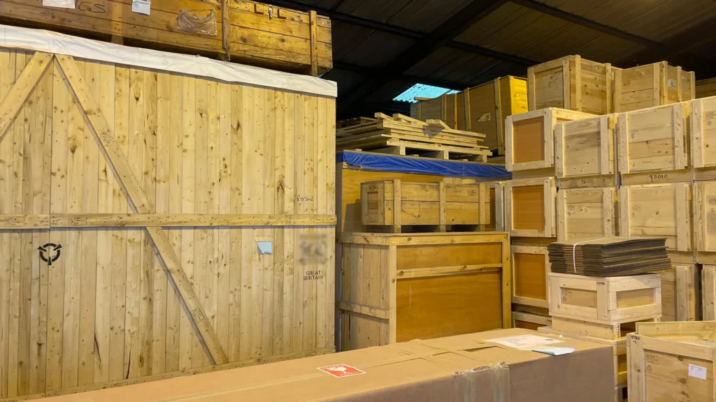 Cabinet export packaging