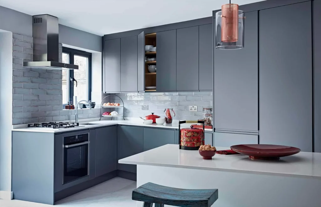 Wall colors for greige kitchen cabinets