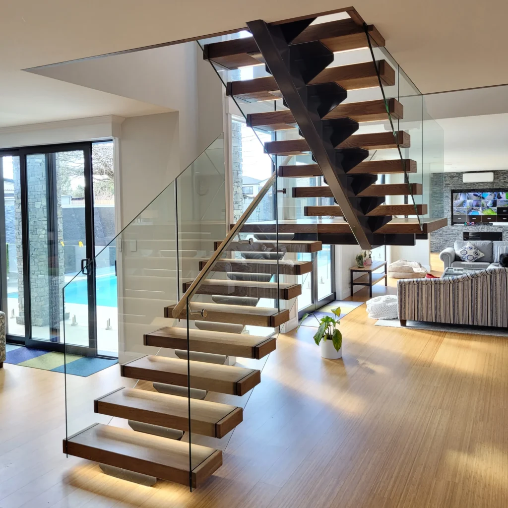 Floating staircase with glass balustrade