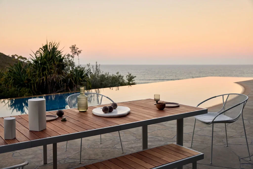 Outdoor furniture mold mildew rust fix ventilation powder coating